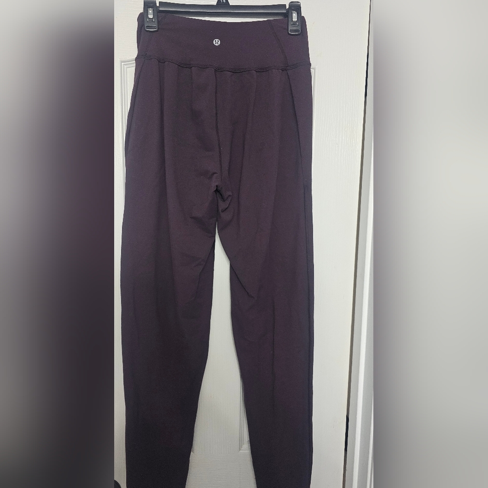 Lululemon Purple Leggings With Side Pockets Size 4
